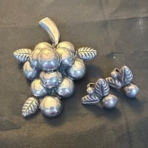 Vintage Taxco Mexico Sterling Silver Grape Cluster Brooch & Earring Set - 24.5g